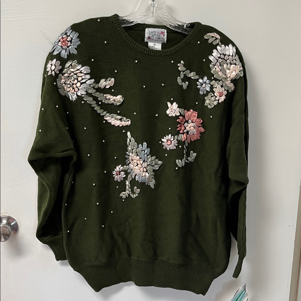 Elegant Floral Ribon Embroidered Sweater - Dark Green